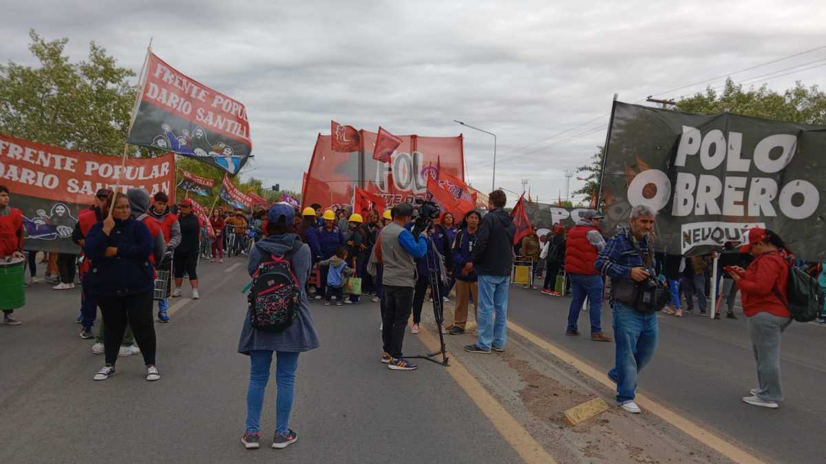 Las organizaciones sociales vuelven a confluir en una protesta contra Milei y anuncian 500 cortes de ruta