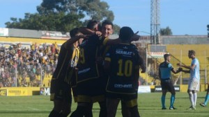 Sol de Mayo perdió por goleada frente a Olimpo de Bahía Blanca en su debut en el Federal A