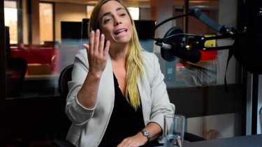 La intendenta, María Emilia Soria, estuvo en RN Radio, antes del acto de anoche en el Roca Rugby Club. (Foto: Alejandro Carnevale)