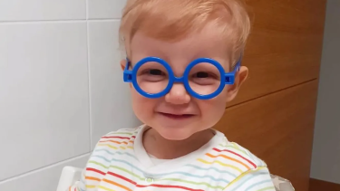 Manuel, el bebé internado con  un extraño cáncer infantil en Madrid.  Foto: Gentileza Instagram @ manueldemiguelfernandez