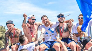 La Selección Argentina compartirá con los hinchas que no tienen entradas: precios para viajar de Neuquén a Santiago del Estero