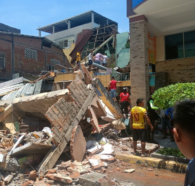 Terremoto en Ecuador: los videos del impresionante momento