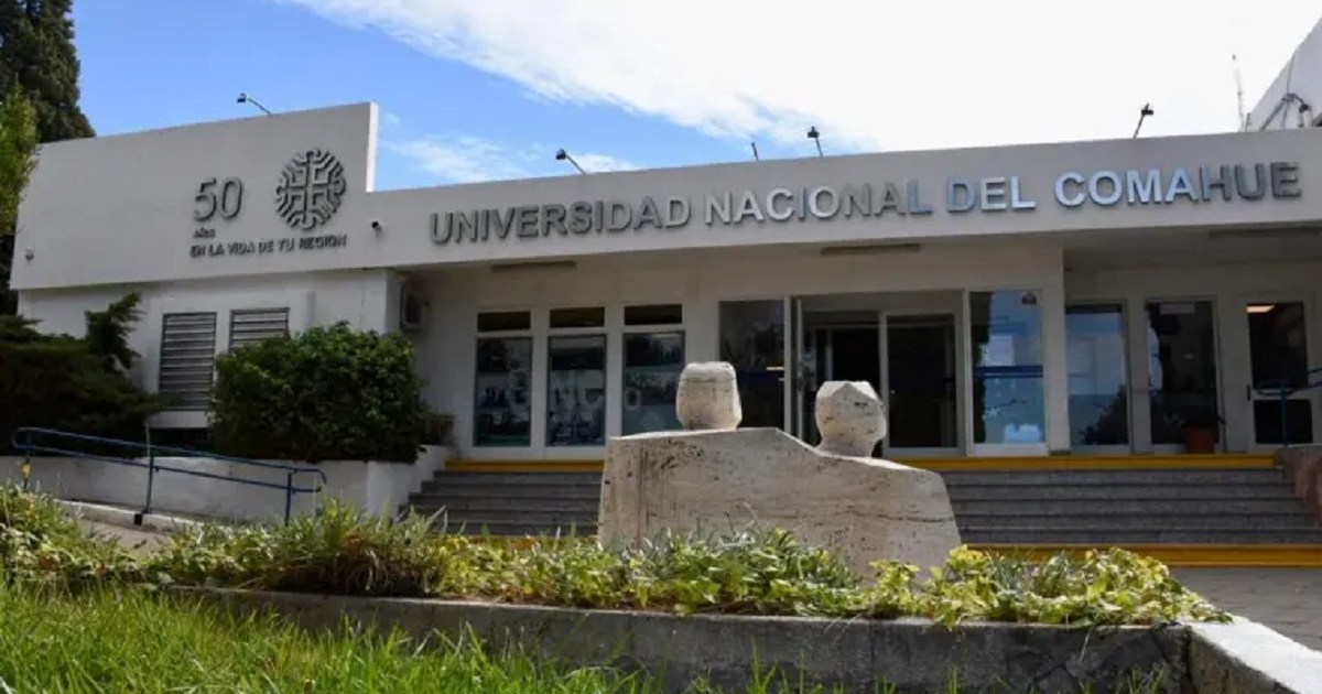 Procesan a funcionarios de la Universidad del Comahue por contrataciones con petroleras en Neuquén thumbnail