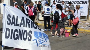 Sin clases en Río Negro: el Gobierno difundió cómo es el sueldo de los docentes