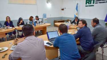 Gobierno-Unter: un llamativo fuego lento