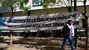 A cuántos docentes de Río Negro afecta el descuento por paro y cómo se aplica