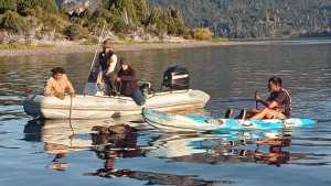 Video: El asombroso rescate de un cóndor que se había caído al lago Traful
