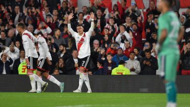 Matias Suarez festeja el tercer gol de River que enfrenta a Gimnasia, por la Liga ProfesionalRiver vs. Gimnasia por la Liga Profesional (Foto/Télam)