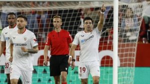 El Huevo Acuña pidió perdón por haber sido expulsado en el Sevilla