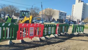 Aguas Rionegrinas: continúa la obra de recambio cloacal en algunos sectores de Roca