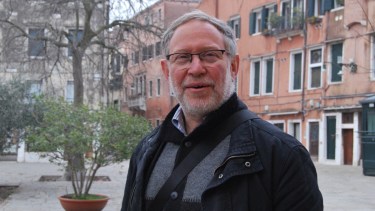 Además del taller, también brindará una charla abierta en la Manzana Histórica de Viedma. 