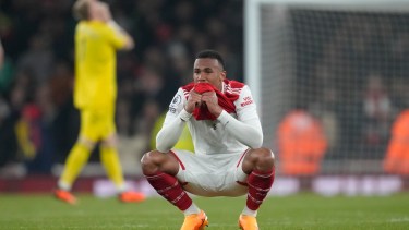 Arsenal no pudo con el último de la tabla y dejó la Premier al rojo vivo. (AP Photo/Kirsty Wigglesworth)