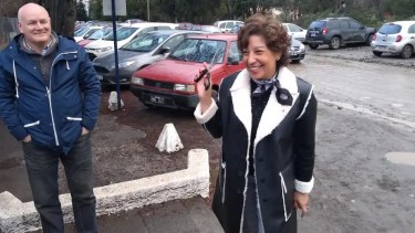 Arabela Carreras, llegando a votar en las elecciones primarias nacionales del 2019, cuando era gobernadora electa.
