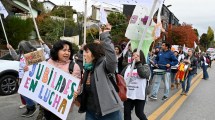 Imagen de Unter y Asspur se movilizaron en el este de Bariloche: «No queremos que la interna nos lleve por delante»