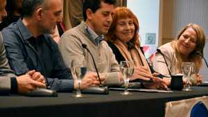 De Pedro pasó por Bariloche en una visita de campaña junto a Doñate, con gusto a poco