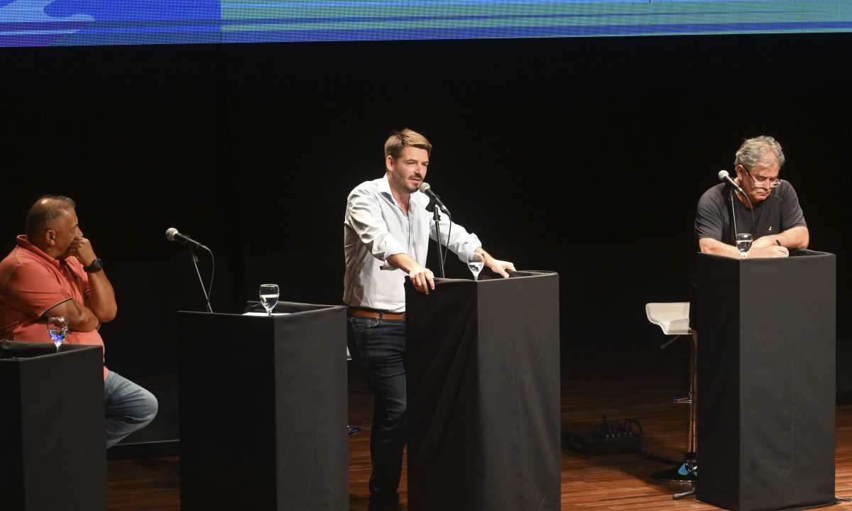 Neto, Buteler y Barahona en le debate de candidato