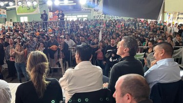 El acto se hizo poco antes del mediodía (Fotos: gentileza)