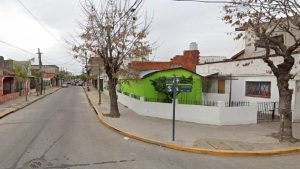 El dueño de un supermercado chino de Victoria apuñaló y mató a un hombre que intentó robarle