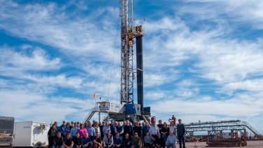 Las autoridades de la UTN visitaron Loma Campana. Foto: gentileza. 