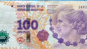 Cuánta plata ofrecen por billetes de Evita mal cortados y cómo distinguirlos