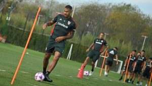 Un River en rotación, defiende la cima en Tucumán: formaciones, hora y tevé