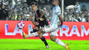 Con un gol en contra, River le empató sobre el final a Atlético en Tucumán
