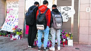 Suicidios y crímenes adolescentes: ¿Cómo puede la comunidad amortiguar la crueldad cotidiana?