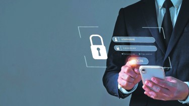 ¿Cómo protegen nuestros datos las telefónicas?