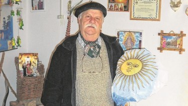 77 años tiene el historiador de Huinganco, incansable y siempre entusiasta.