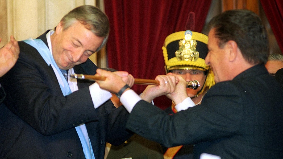 Este 25 de mayo se cumplen 20 años de la asunción de Néstor Kirchner como presidentel. Foto Archivo.