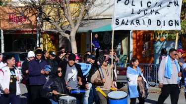 La marcha comenzó cerca de las 15. Foto: Andres Maripe.