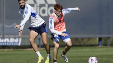 Valentín Barco tiene chances de ser titular contra Estudiantes. (Foto: @BocaJrsOficial)