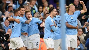 Manchester City ganó y se ilusiona con la Premier League.