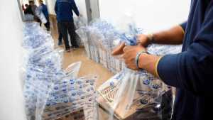 Casi 3.500 urnas en viaje para las elecciones en Río Negro y Neuquén