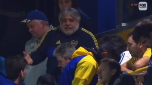 El diálogo futbolero del padre de Riquelme con hinchas de Boca en plena tribuna de La Bombonera