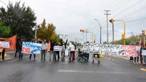 Trabajadores de la Salud reclamaron mejoras salariales en las calles de Roca