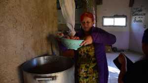 Hay más de 80 comedores y merenderos en Roca: crece el hambre y los alimentos no alcanzan