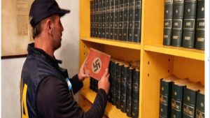 Encontraron un «museo nazi» durante un allanamiento a un estudio jurídico de Buenos Aires