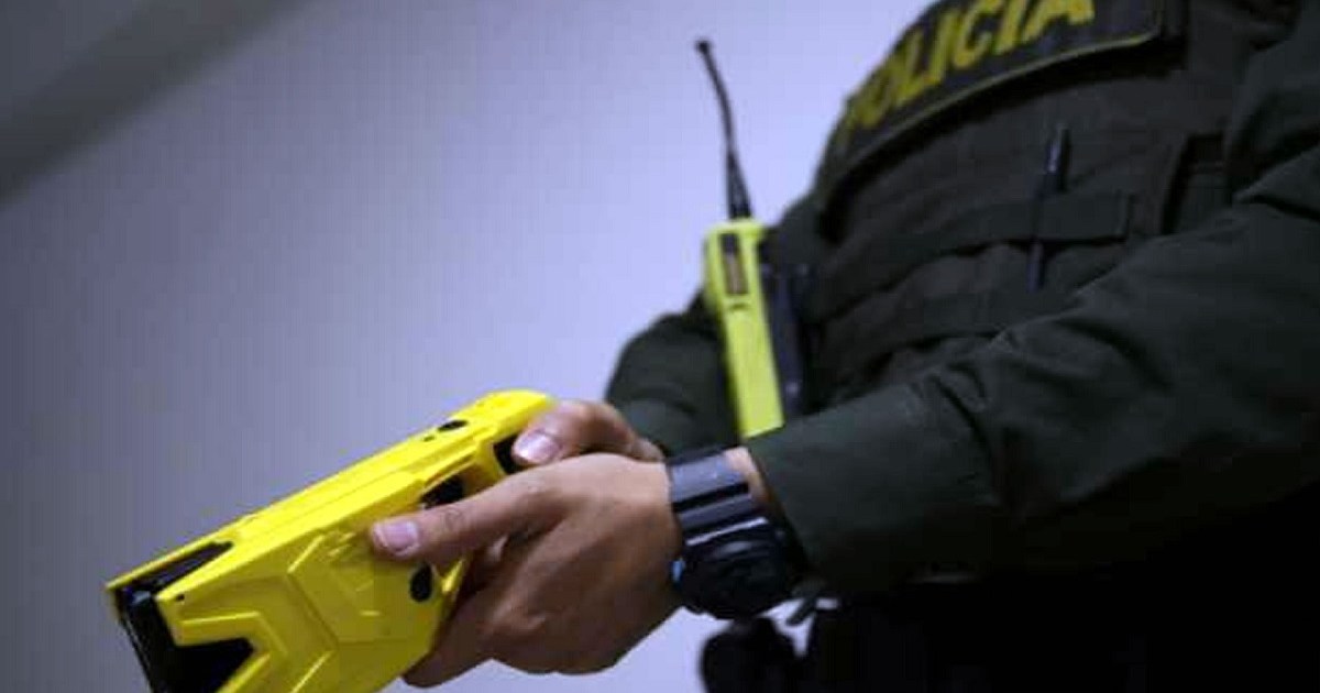 Proyectos para el uso de pistolas Taser en Río Negro avanzan lentamente