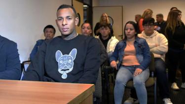 Villa salió del juzgado y fue directo a la concentración de Boca. Hoy podría ser titular.