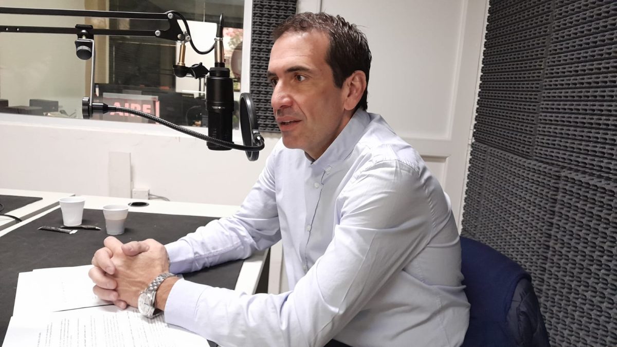 El candidato a gobernador de Neuquén por Juntos por el Cambio, Pablo Cervi, visitó el estudio de RÍO NEGRO RADIO. Foto: Elena Egea