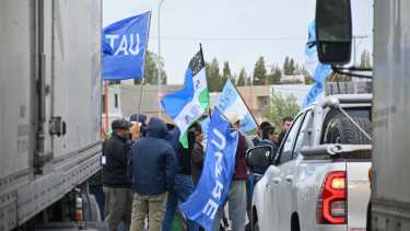 Los trabajadores de pollolín realizarán una asamblea para definir la continuidad del corte. Foto: Florencia