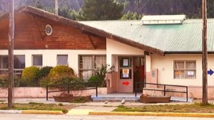 Llevó una torta para compartir y medio curso terminó drogado con marihuana, en Lago Puelo