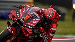Bagnaia, victoria y liderazgo en el MotoGP
