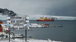 Antártida: la Base Esperanza recibió a seis familias que pasarán allí el invierno