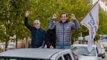 Cervi lideró una caravana por la capital de Neuquén. Foto: gentileza.