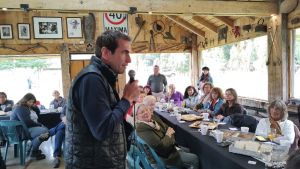 «Estamos cansados del modelo clientelar», dijo Cervi en el cierre de su campaña en Neuquén