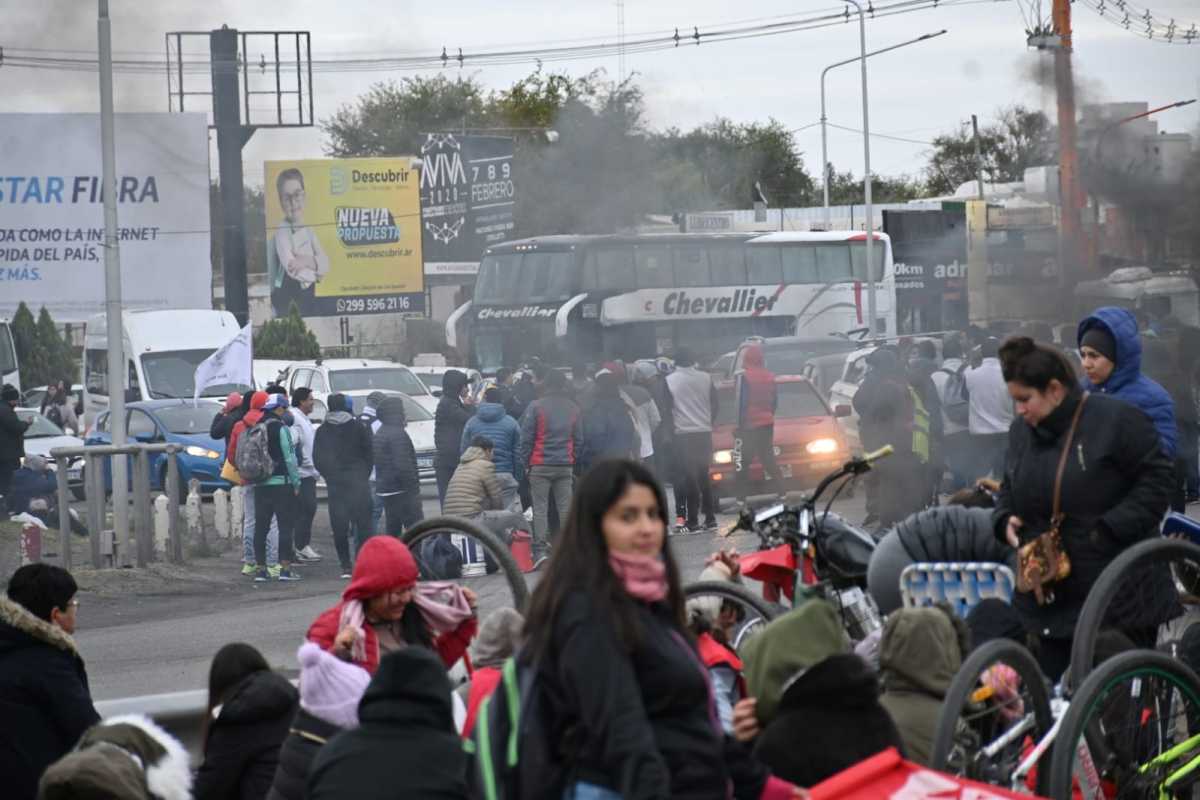 Las organizaciones cortarán los puentes Neuquén-Cipolletti este jueves contra la represión en Jujuy. Foto: Archivo Florencia Salto 