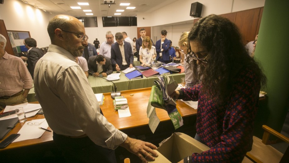 El juez electoral de Río Negro, Carlos Da Silva, espera el dictamen del fiscal por las alianzas presentadas. Archivo 