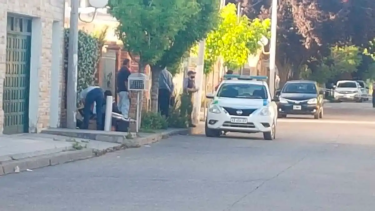 Con dos puñaladas, el atacante mató al joven de 20 años en las puertas de un colegio secundario de Regina. foto: archivo.